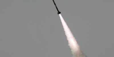रियाज़ पर मिसाइल अटैक, रियाज़ और जद्दा में हवाई उड़ानें बंद